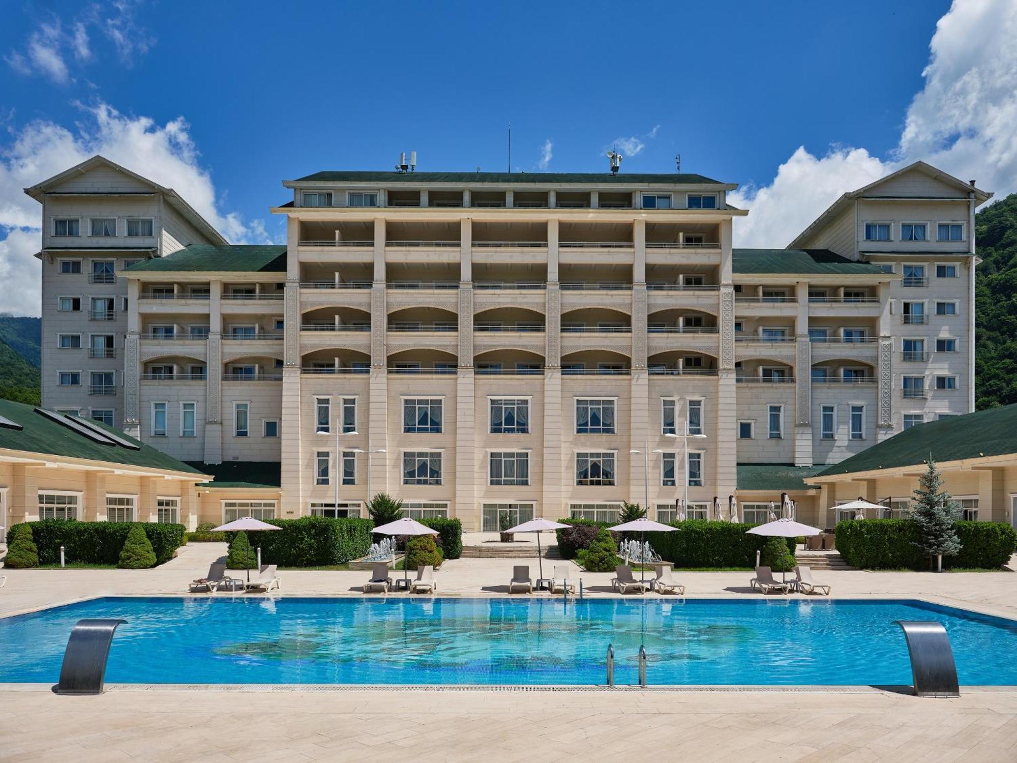 Resort Qafqaz Riverside 5*